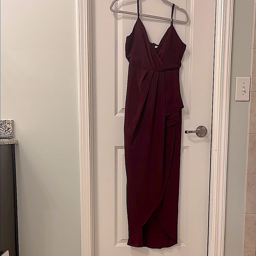 Showpo Wine Midi Dress Spaghetti Strap V-Neck